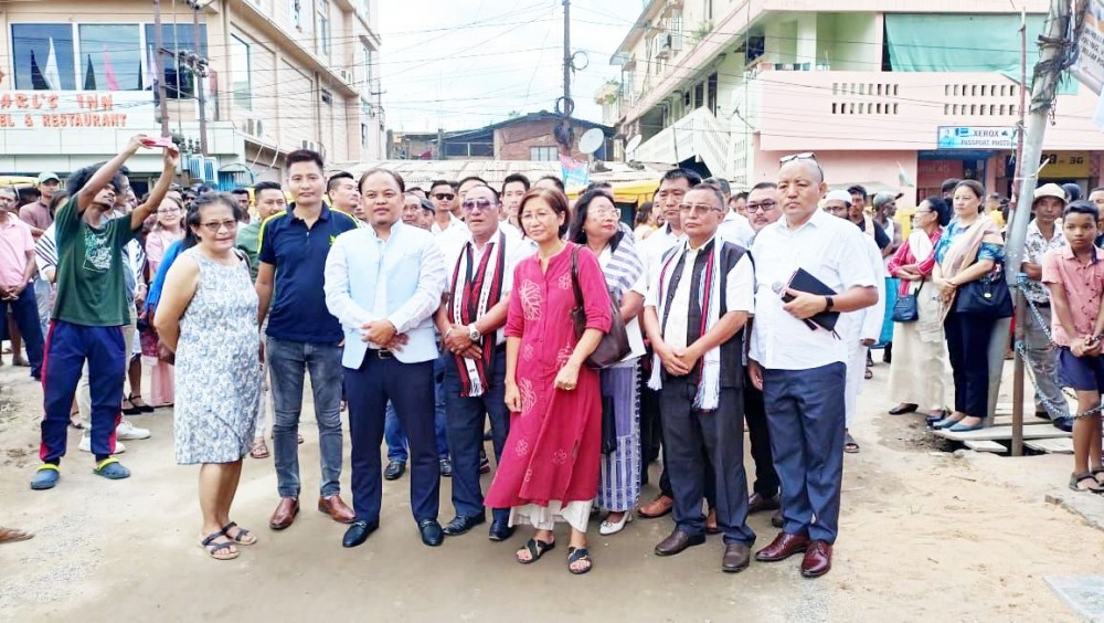 Advisor H Tovihoto Ayemi with others during the programme at Dr Haralu colony on September 3. (Morung Photo)